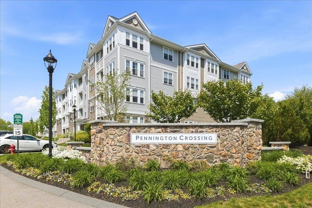2301 Pennington Dr, Walpole, MA 02081