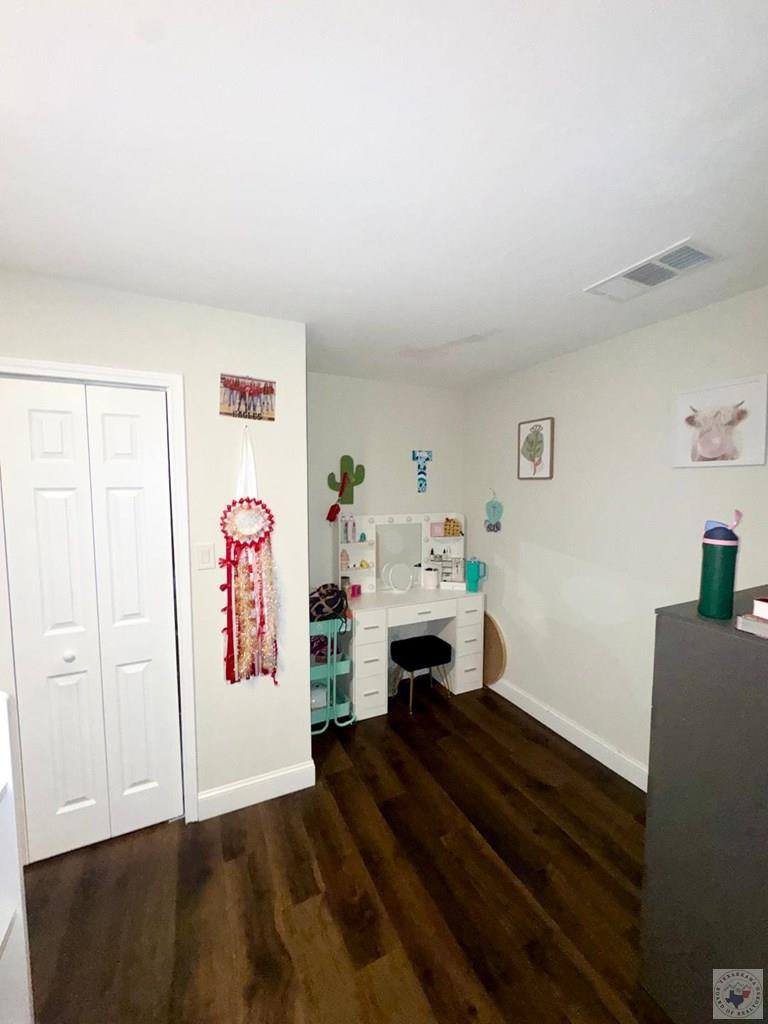 178 Pine Needle Glen, Holly Lake Ranch, TX 75675