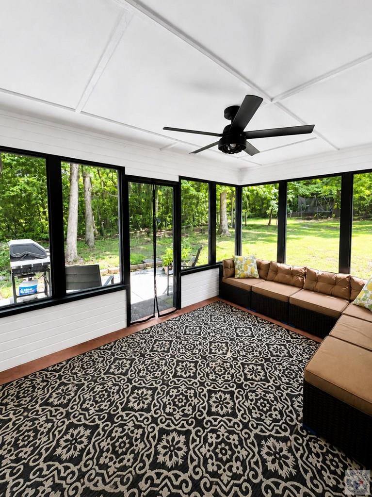 178 Pine Needle Glen, Holly Lake Ranch, TX 75675