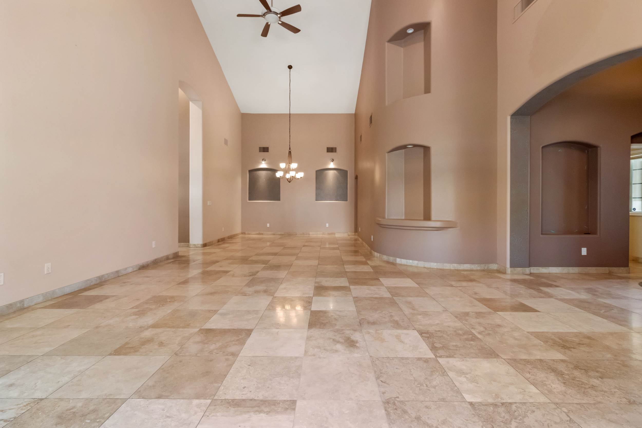 17269 N Coyote Lakes Parkway, Surprise, AZ 85378