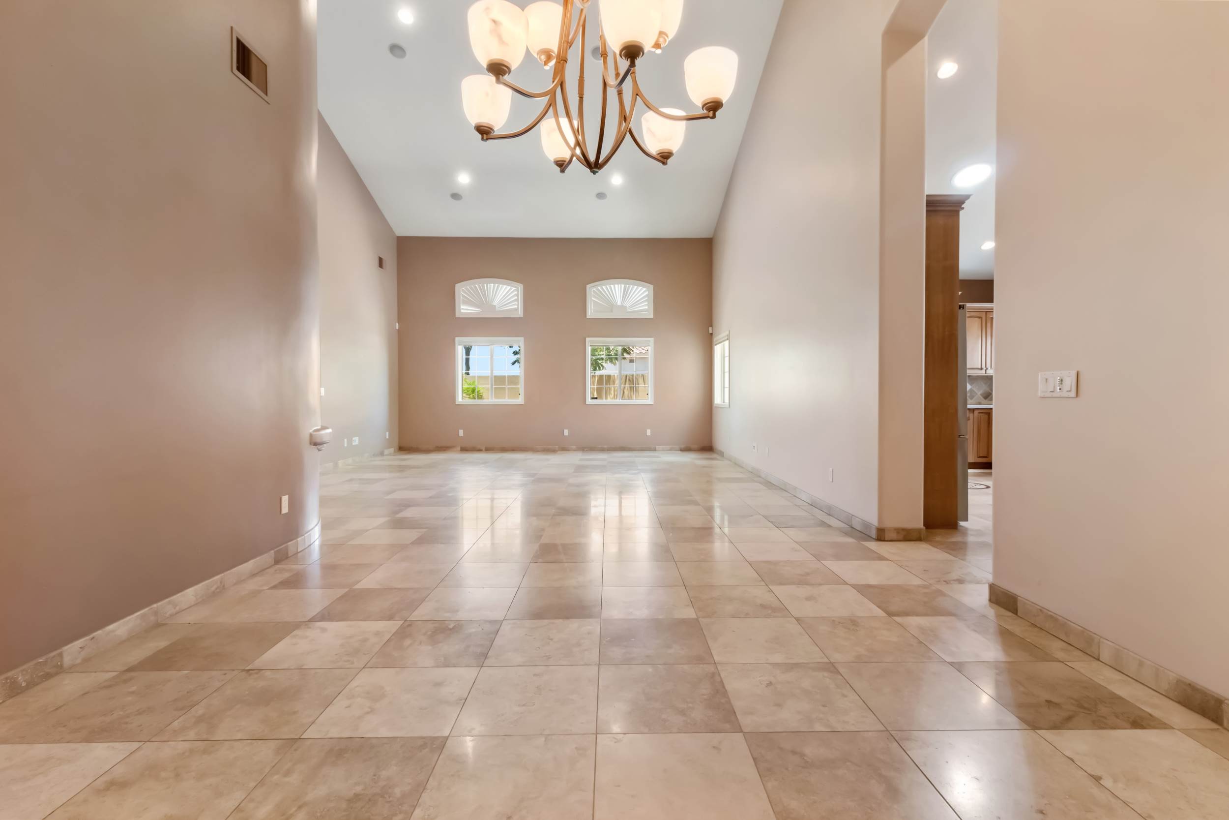 17269 N Coyote Lakes Parkway, Surprise, AZ 85378