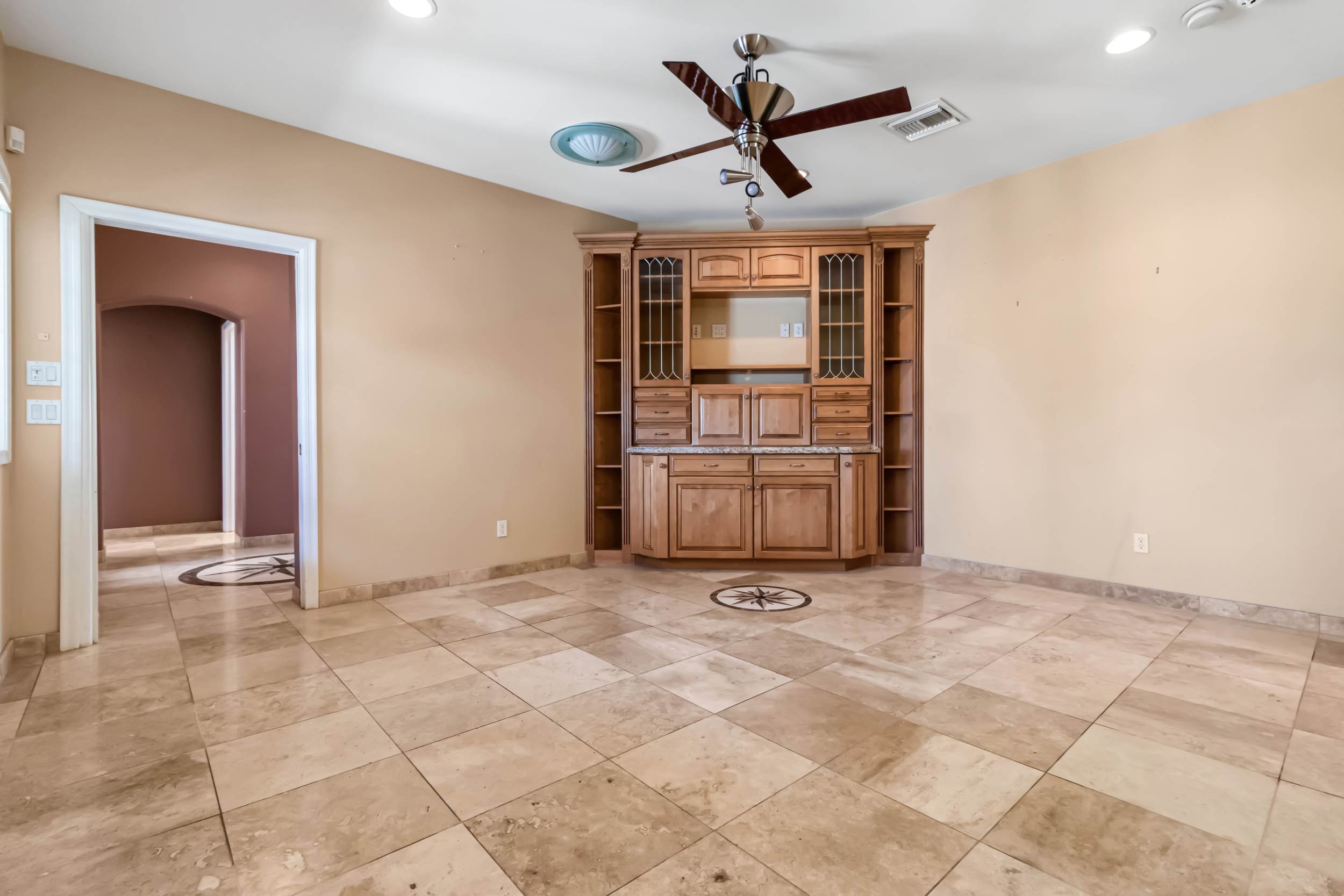 17269 N Coyote Lakes Parkway, Surprise, AZ 85378