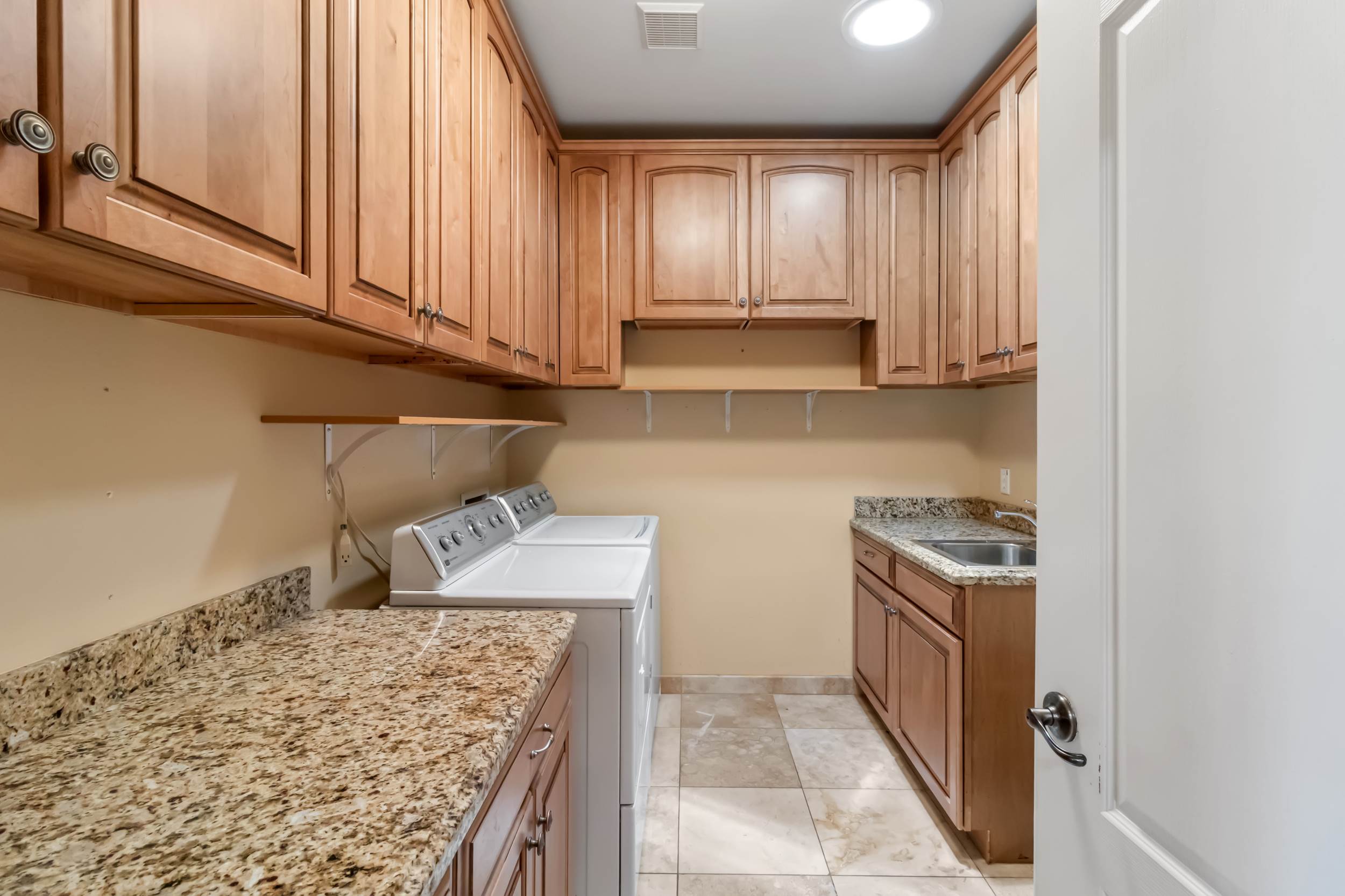 17269 N Coyote Lakes Parkway, Surprise, AZ 85378