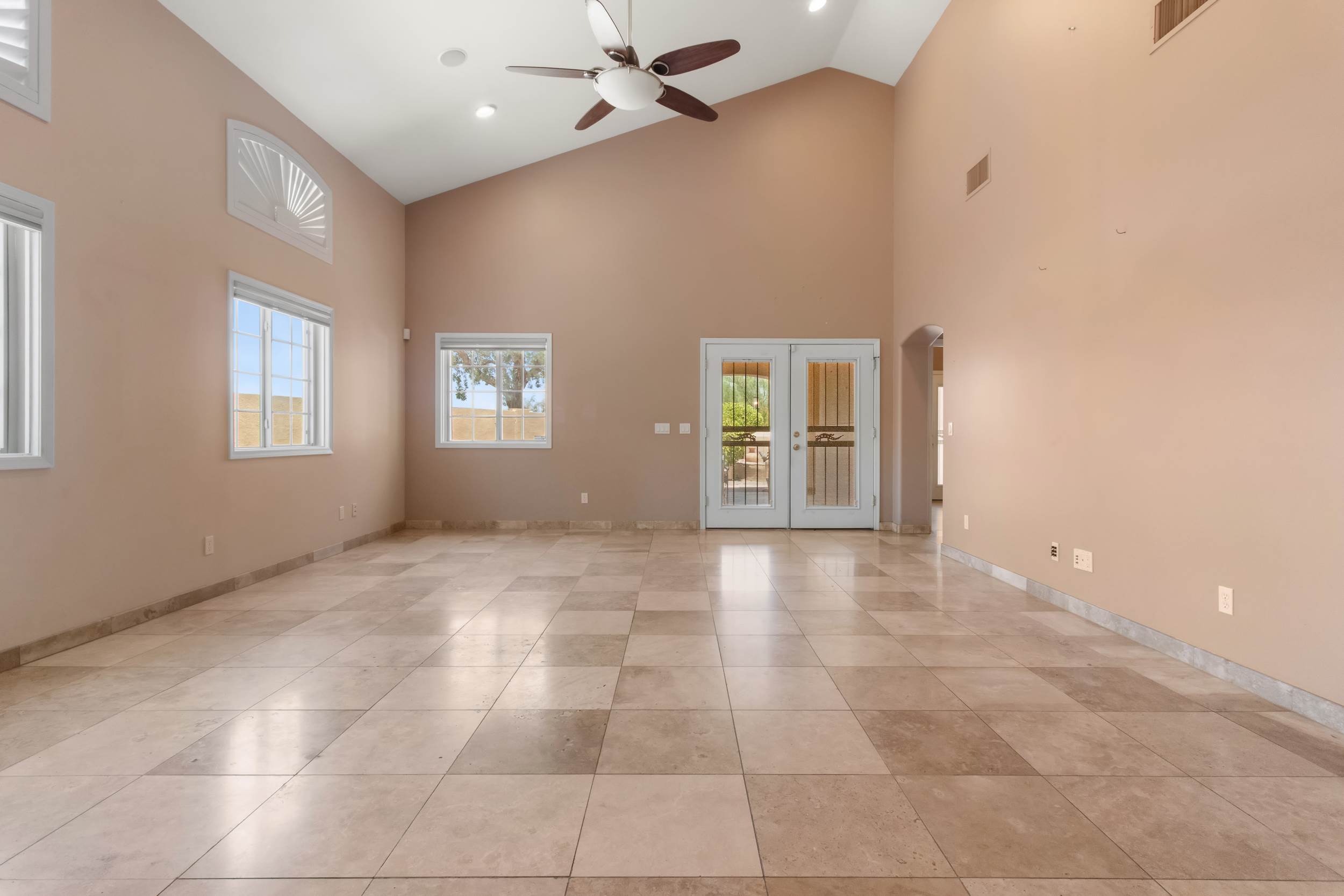 17269 N Coyote Lakes Parkway, Surprise, AZ 85378