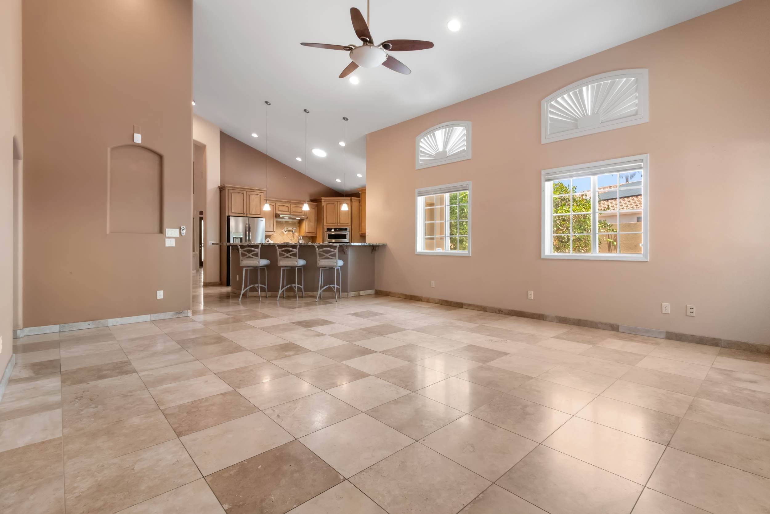 17269 N Coyote Lakes Parkway, Surprise, AZ 85378