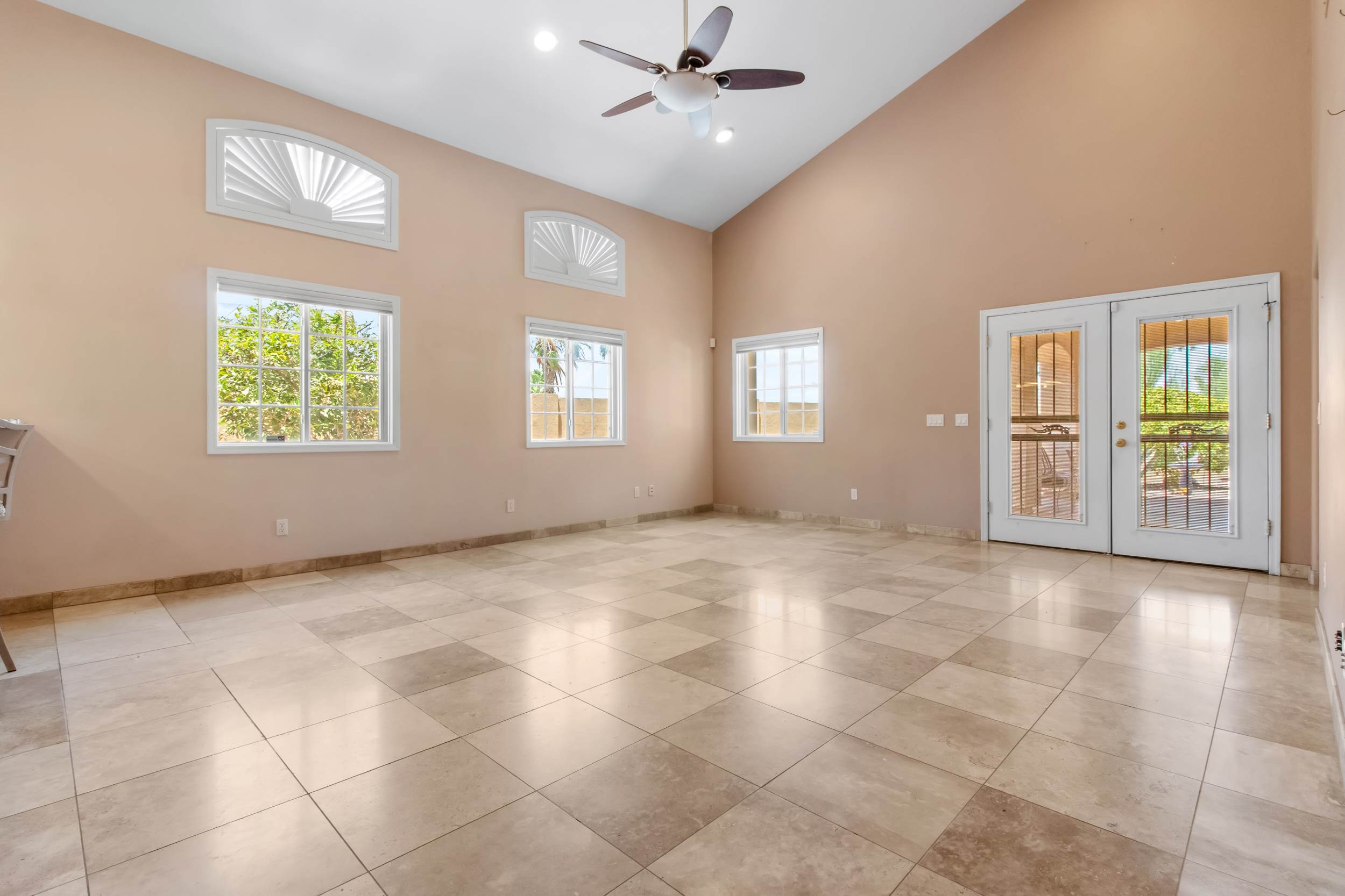 17269 N Coyote Lakes Parkway, Surprise, AZ 85378