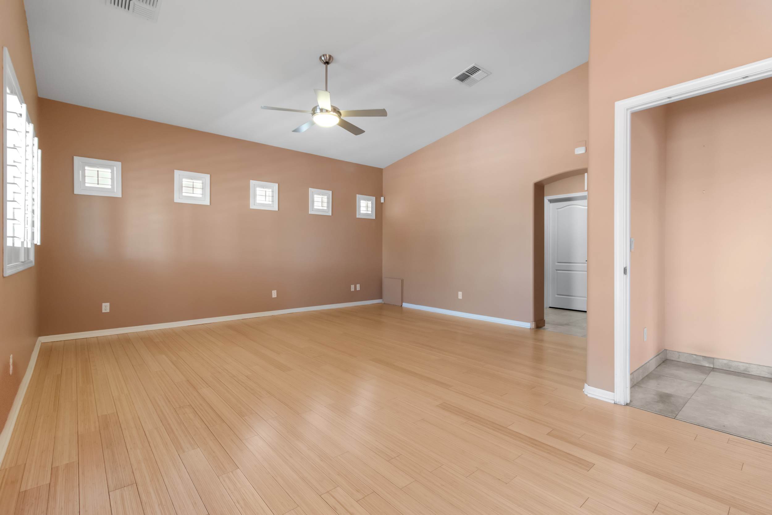 17269 N Coyote Lakes Parkway, Surprise, AZ 85378