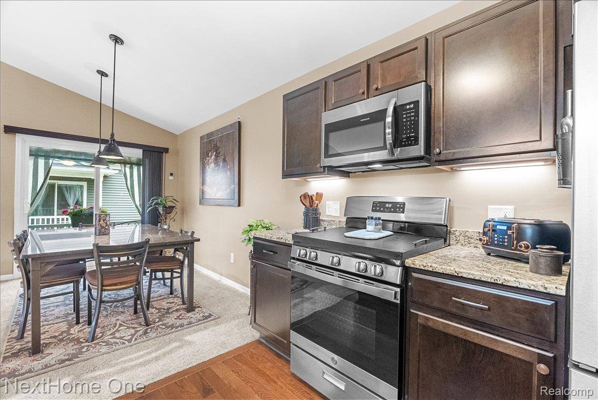 432 Maple Cove Circle, SalineCity_Washtenaw, MI 48176