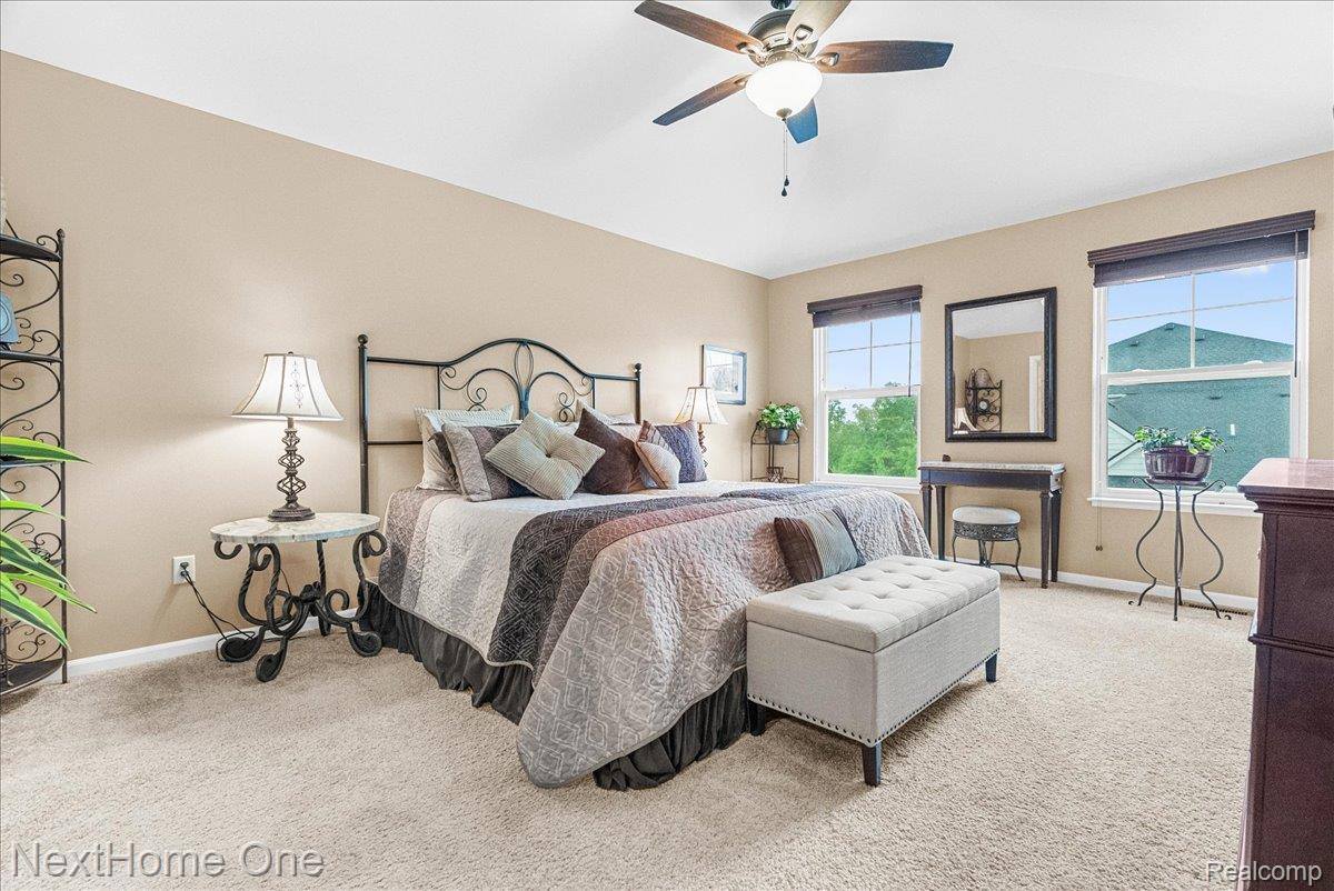 432 Maple Cove Circle, SalineCity_Washtenaw, MI 48176