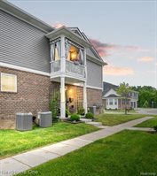 432 Maple Cove Circle, SalineCity_Washtenaw, MI 48176