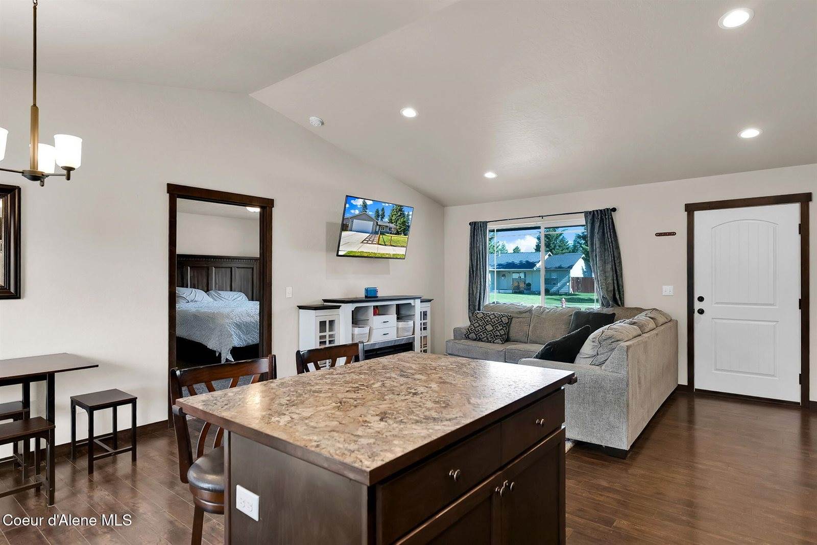 5802 West Joss Ln, Spirit Lake, ID 83869