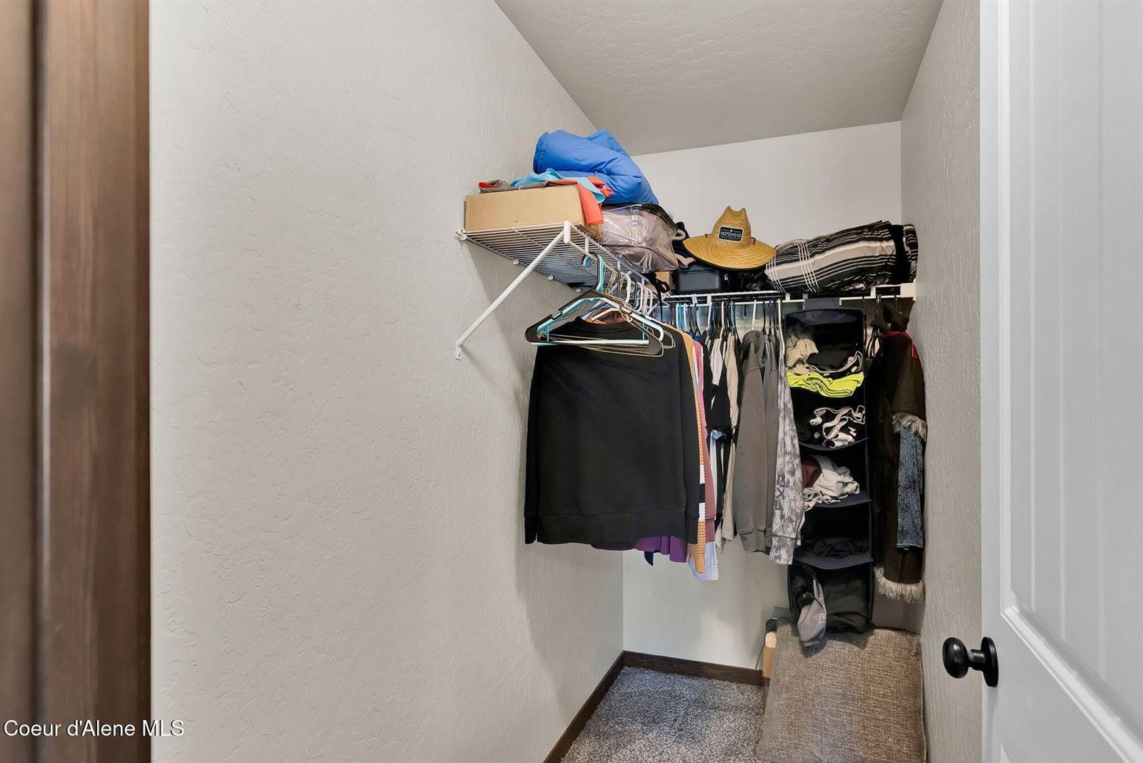 5802 West Joss Ln, Spirit Lake, ID 83869
