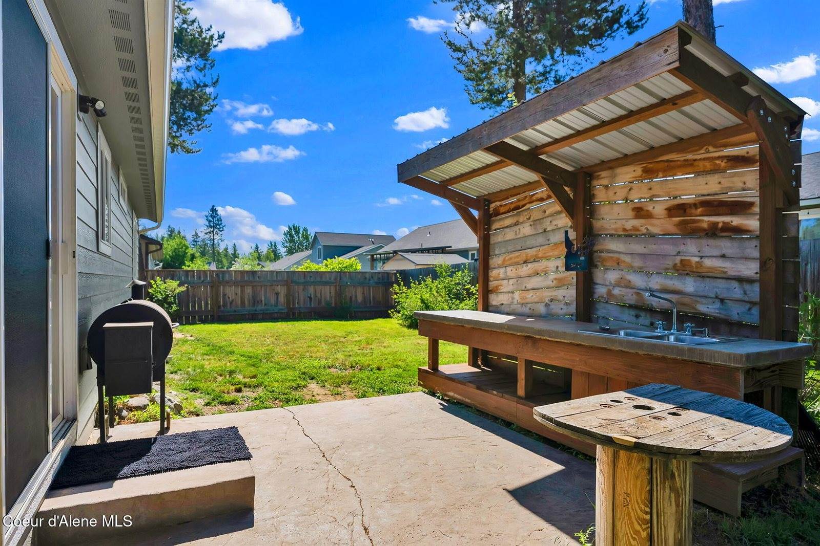 5802 West Joss Ln, Spirit Lake, ID 83869