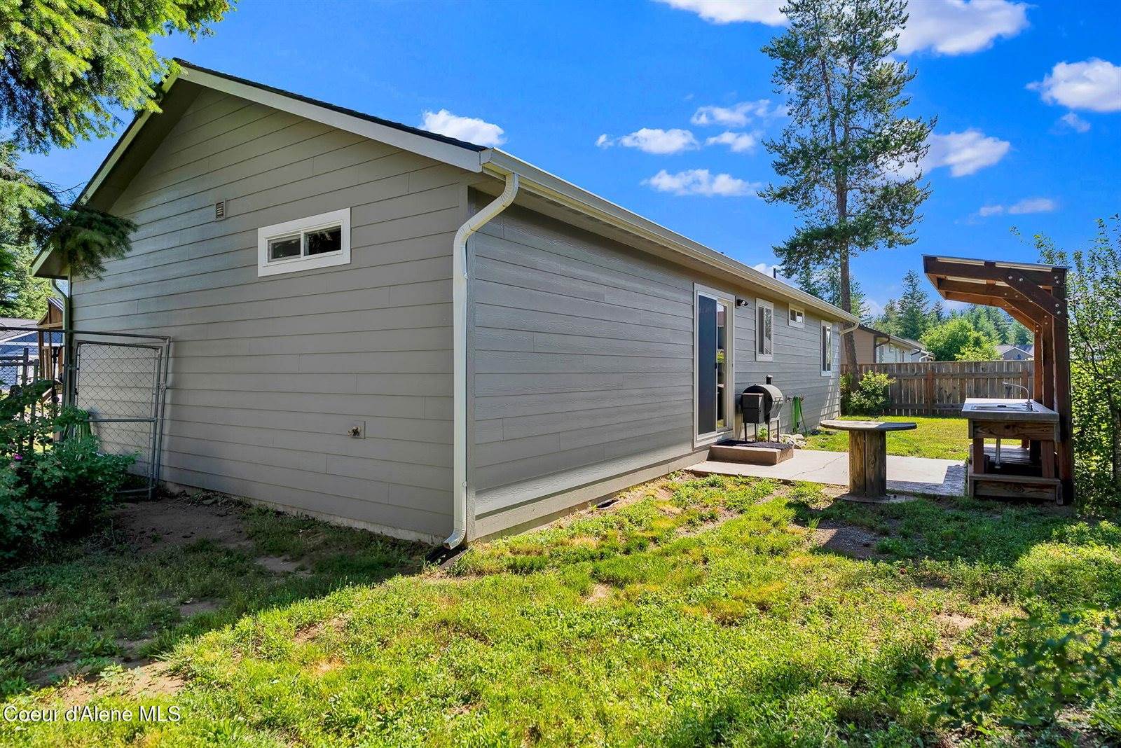 5802 West Joss Ln, Spirit Lake, ID 83869