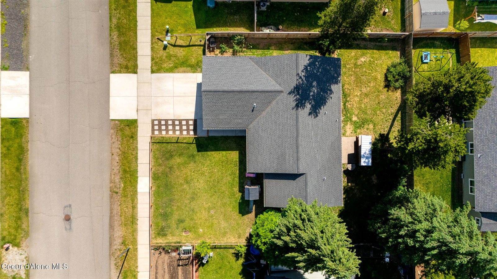 5802 West Joss Ln, Spirit Lake, ID 83869