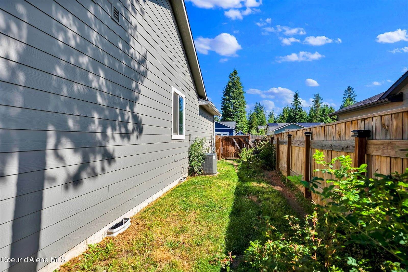 5802 West Joss Ln, Spirit Lake, ID 83869