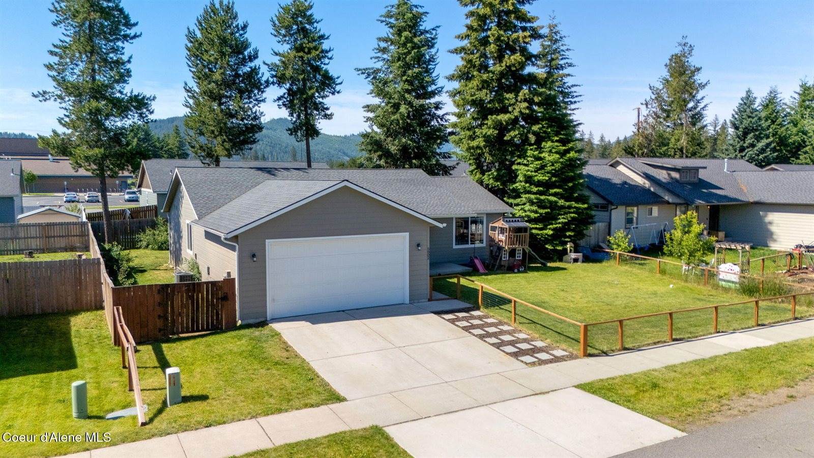 5802 West Joss Ln, Spirit Lake, ID 83869