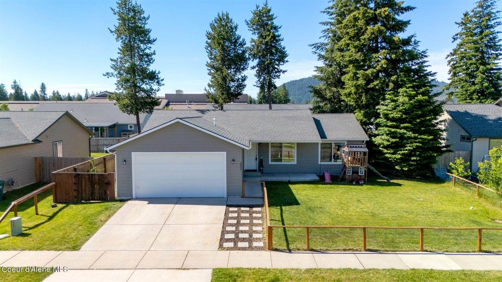 5802 West Joss Ln, Spirit Lake, ID 83869