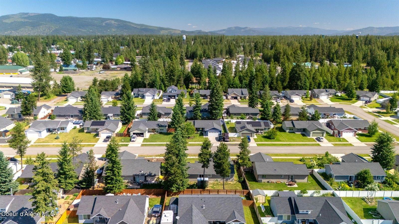 5802 West Joss Ln, Spirit Lake, ID 83869