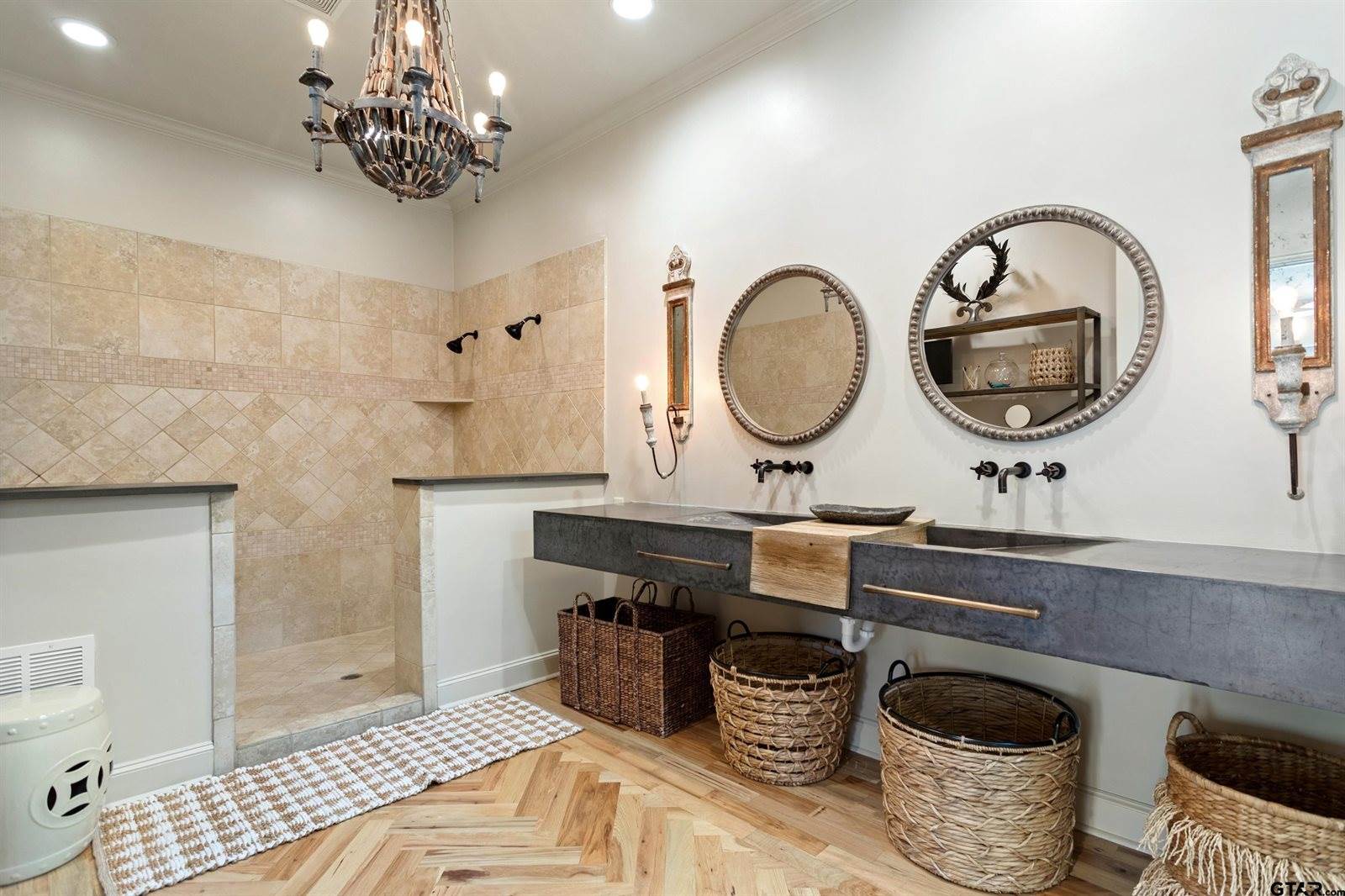 822 Estrella Del Mar, Tyler, TX 75703