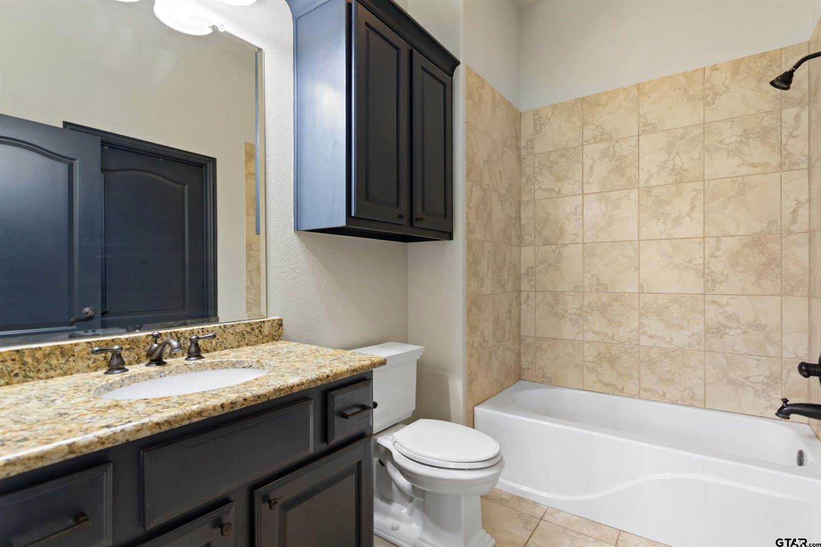 822 Estrella Del Mar, Tyler, TX 75703