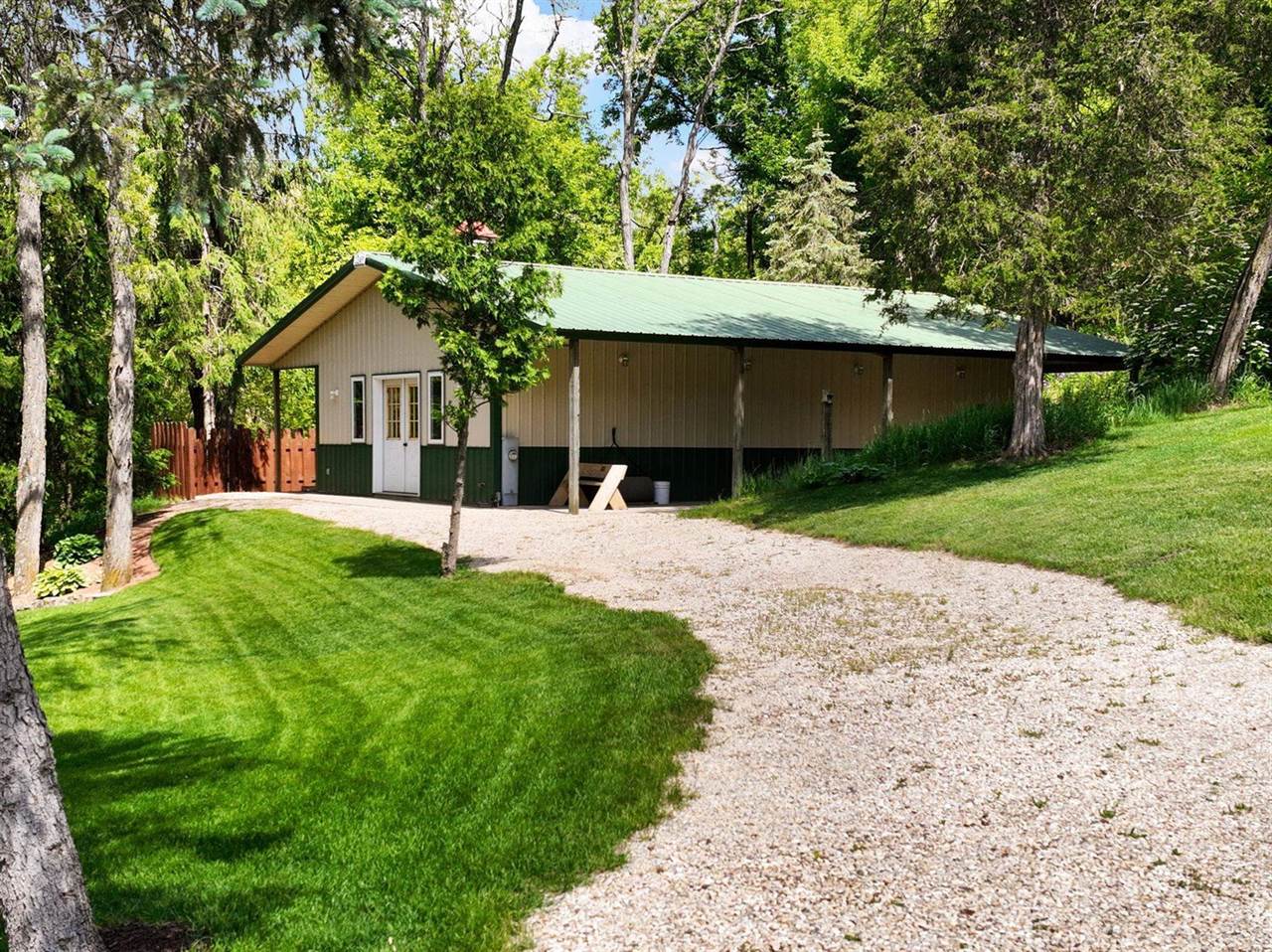 6460 Cooke, Mazomanie, WI 53560