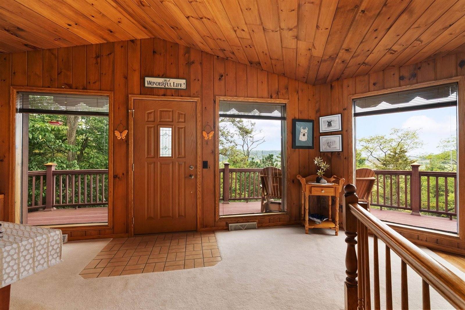 6460 Cooke, Mazomanie, WI 53560