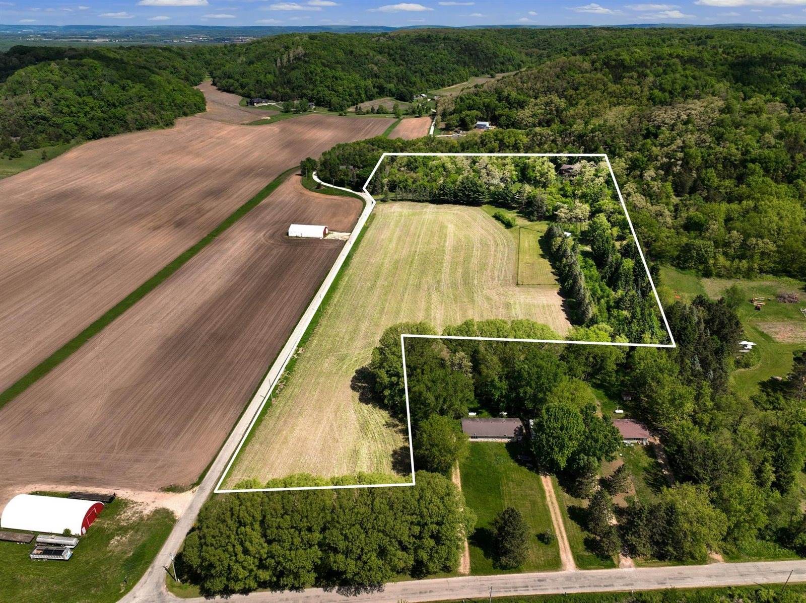 6460 Cooke, Mazomanie, WI 53560