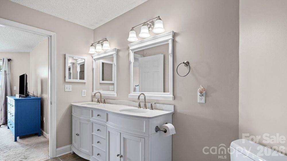 1338 Torrence Circle, Davidson, NC 28036
