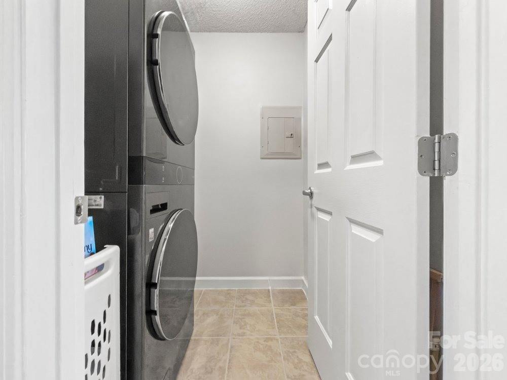 1338 Torrence Circle, Davidson, NC 28036