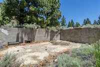 81 Cargill Drive, Bridgeport, CA 93517