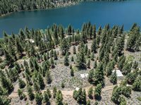 81 Cargill Drive, Bridgeport, CA 93517