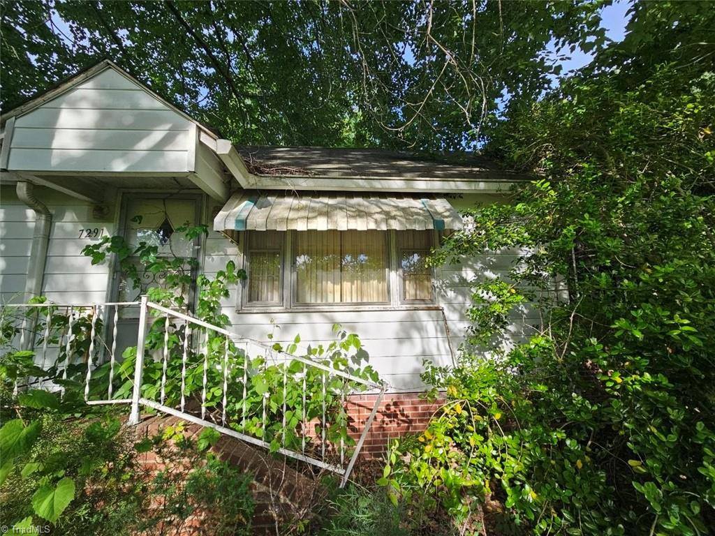 7291 Nc Highway 65, Belews Creek, NC 27009