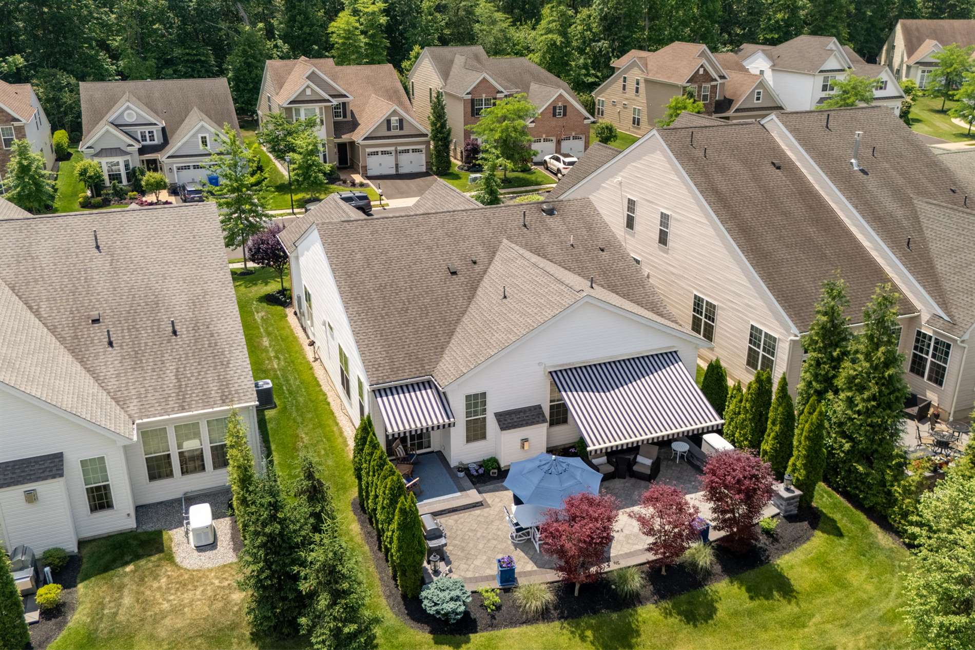 25 Northcrest Dr, Tinton Falls, NJ 07724