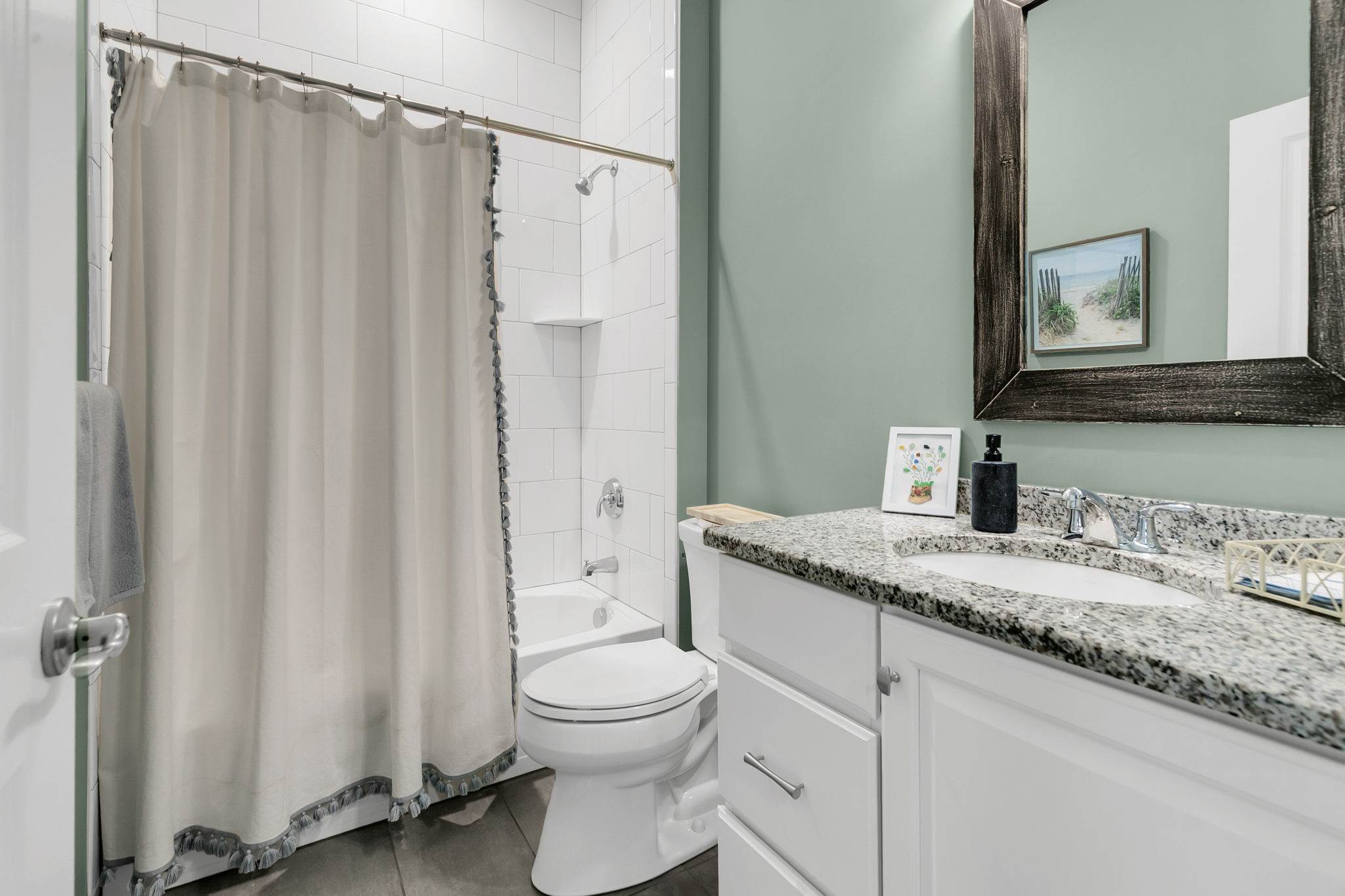 25 Northcrest Dr, Tinton Falls, NJ 07724