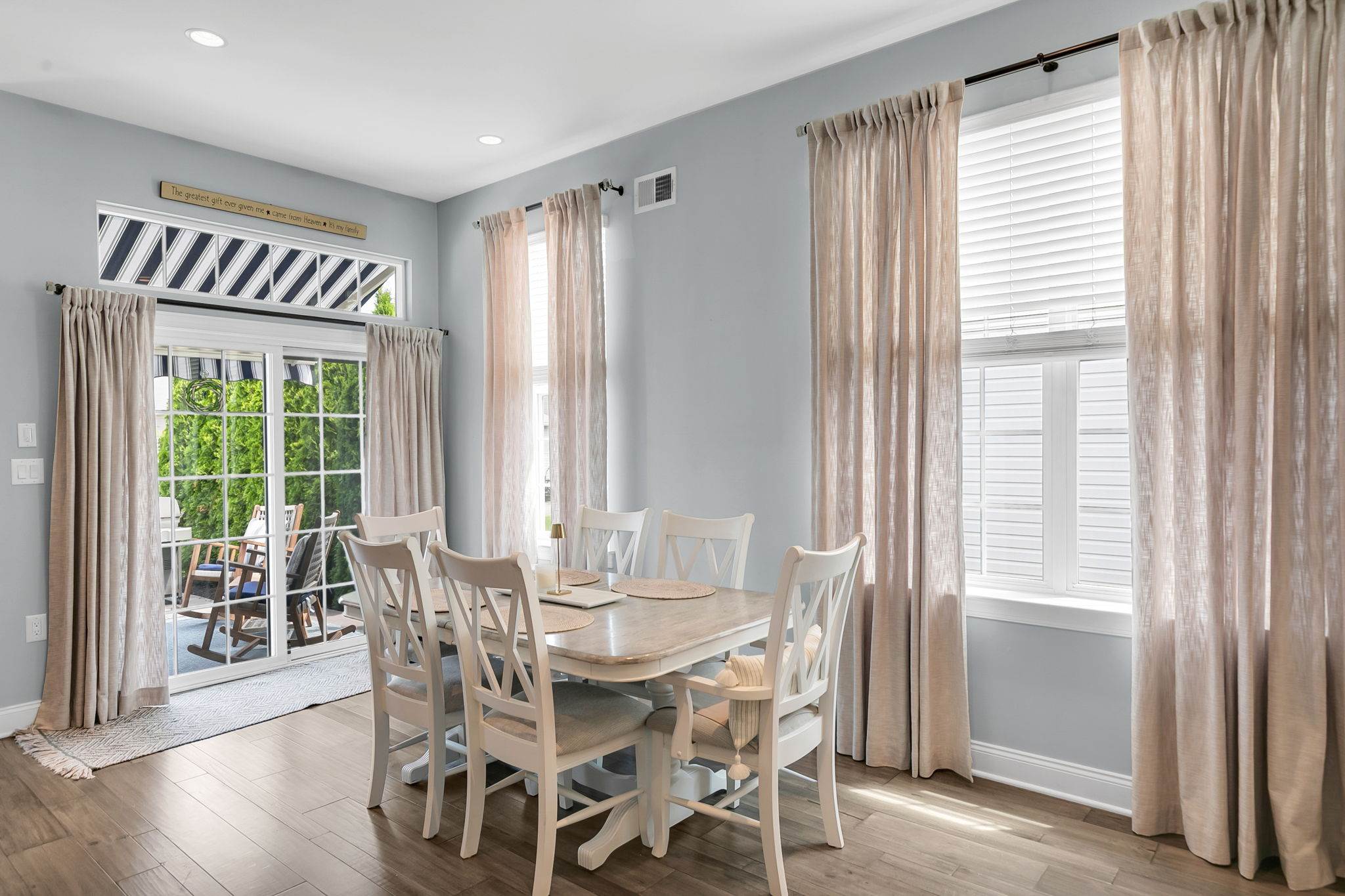 25 Northcrest Dr, Tinton Falls, NJ 07724