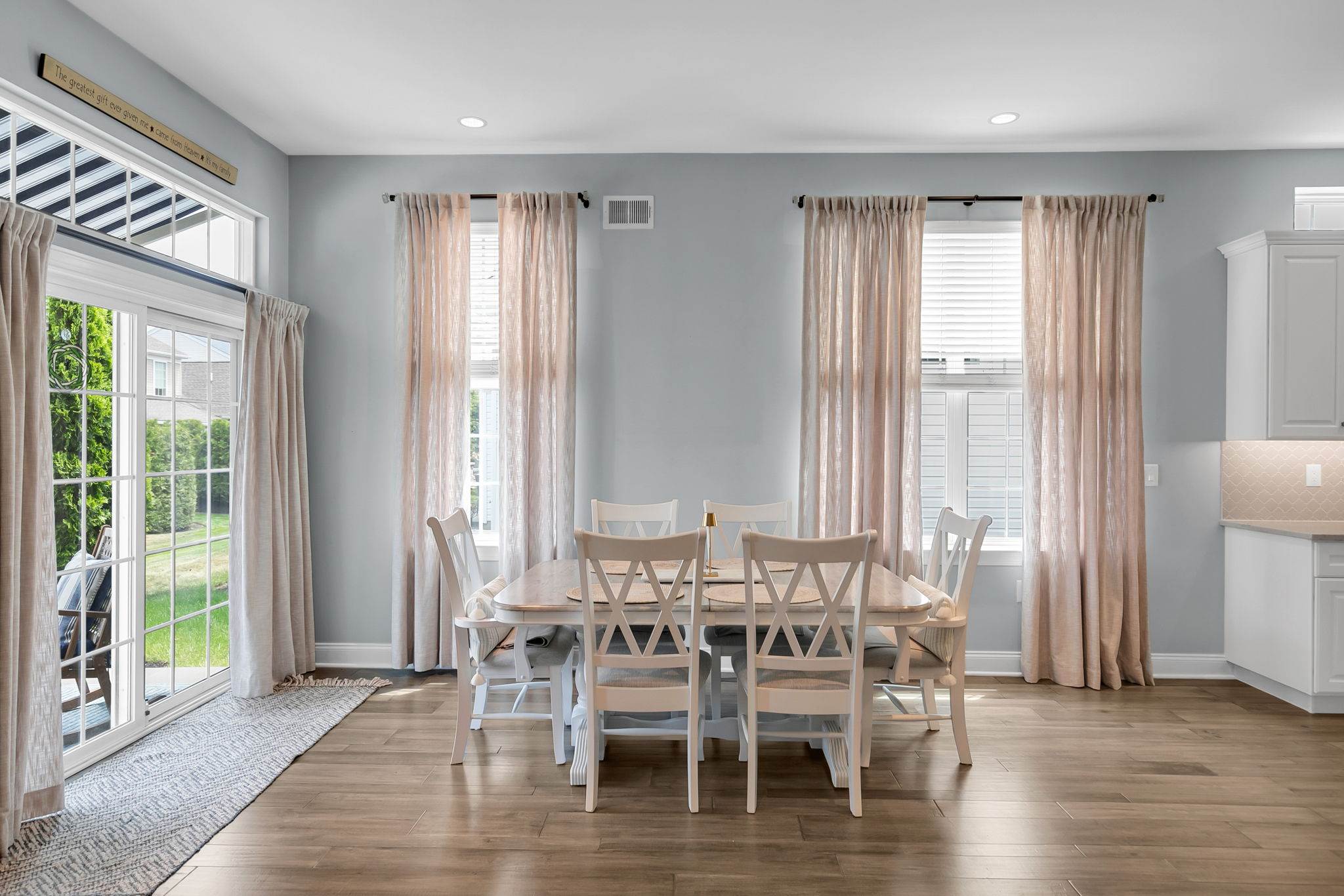 25 Northcrest Dr, Tinton Falls, NJ 07724