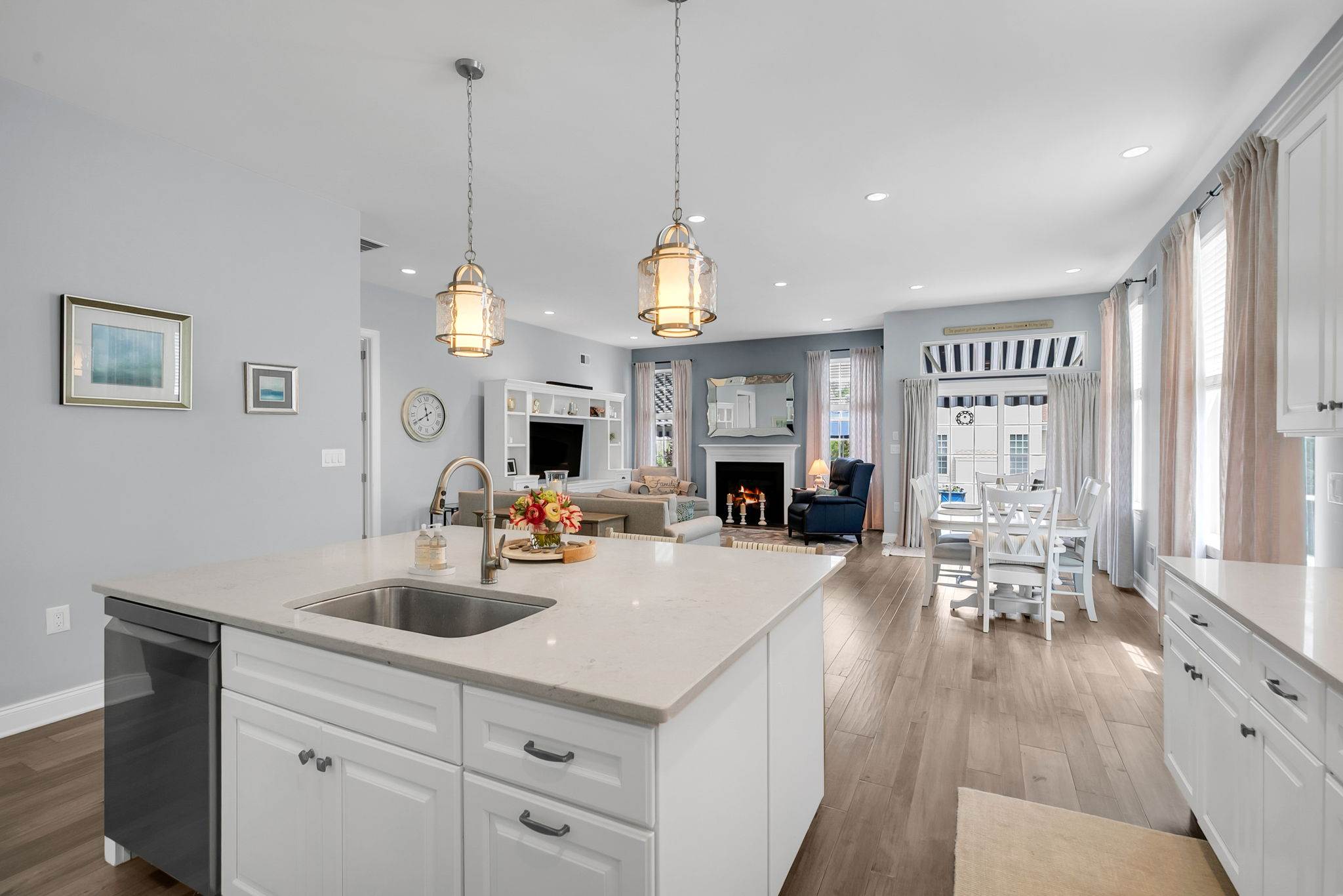 25 Northcrest Dr, Tinton Falls, NJ 07724