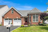 25 Northcrest Dr, Tinton Falls, NJ 07724