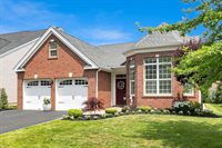 25 Northcrest Dr, Tinton Falls, NJ 07724