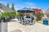 25 Northcrest Dr, Tinton Falls, NJ 07724