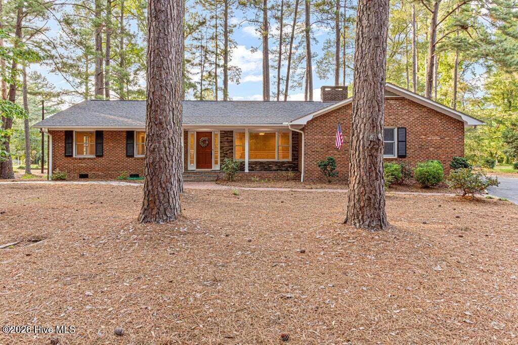 4 Fairway Lane, Whispering Pines, NC 28327