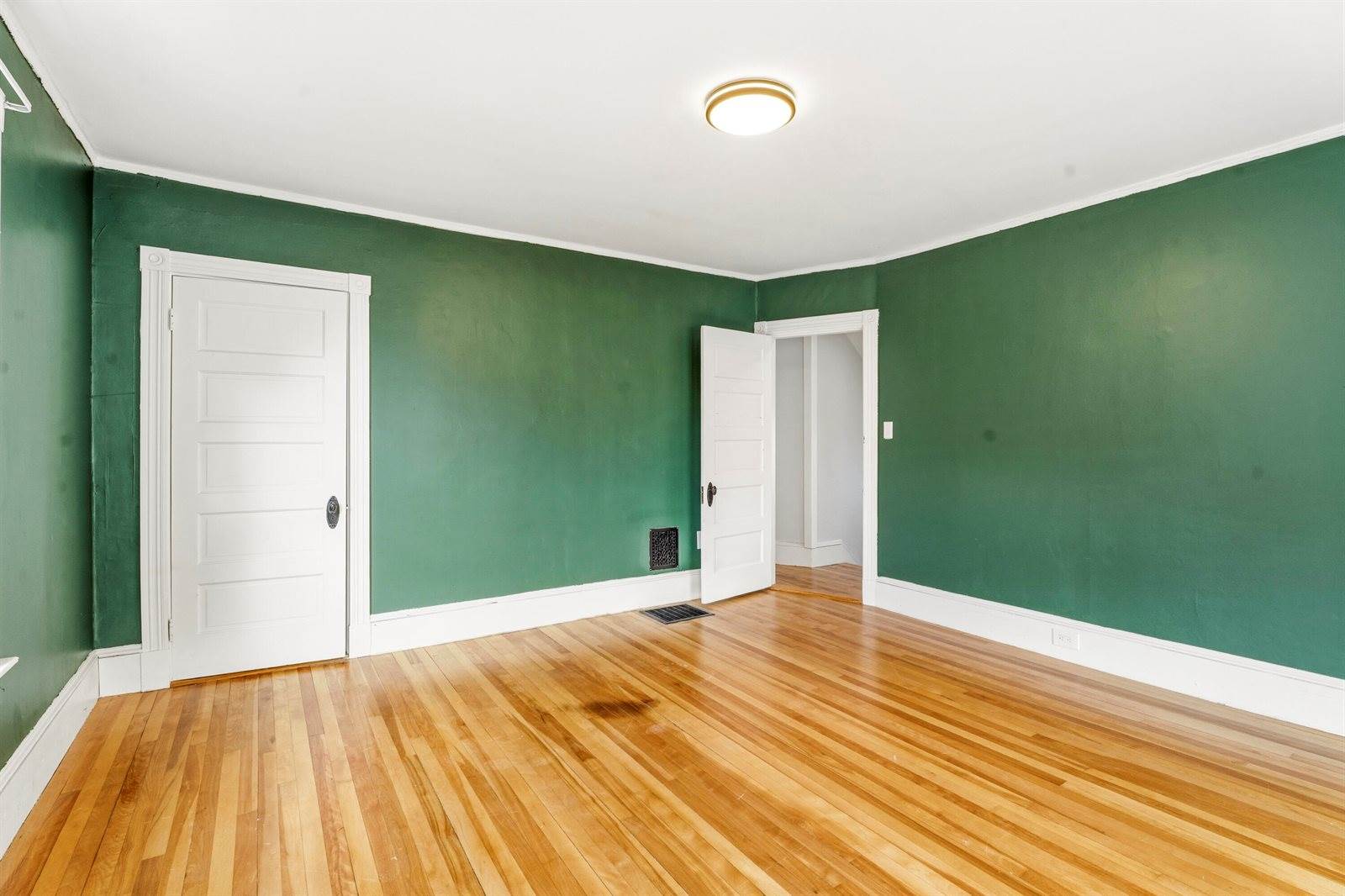 80 Pearl Street, Bangor, ME 04401