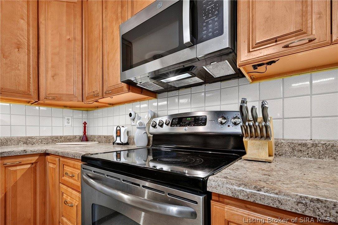 2460 North Highway 11 SE, Elizabeth, IN 47117