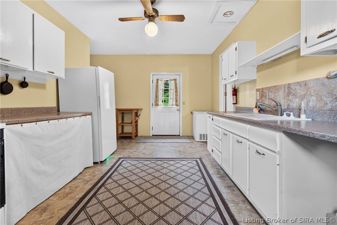 2460 North Highway 11 SE, Elizabeth, IN 47117
