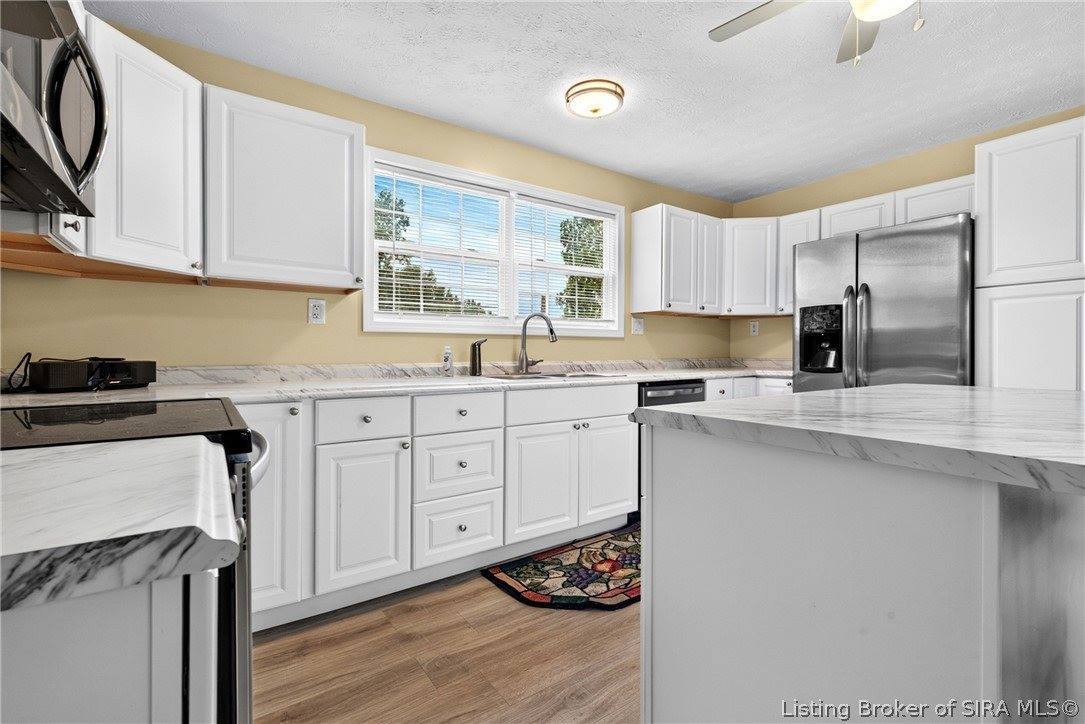 2460 North Highway 11 SE, Elizabeth, IN 47117