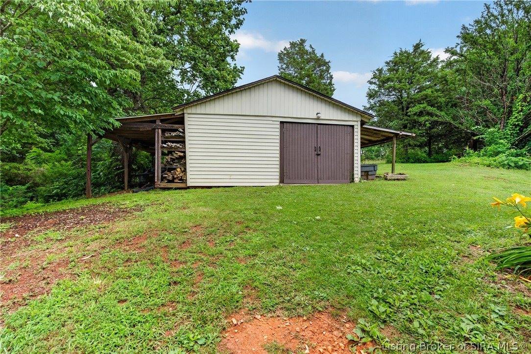 2460 North Highway 11 SE, Elizabeth, IN 47117
