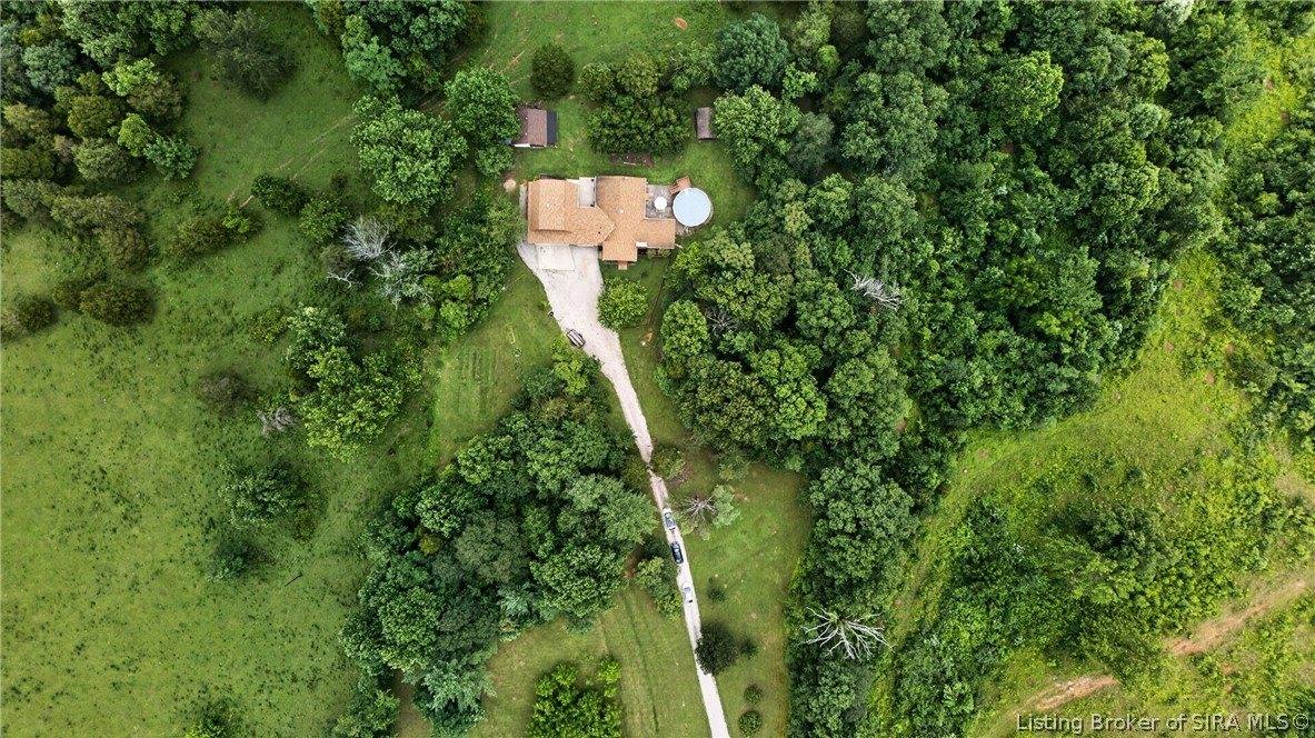 2460 North Highway 11 SE, Elizabeth, IN 47117