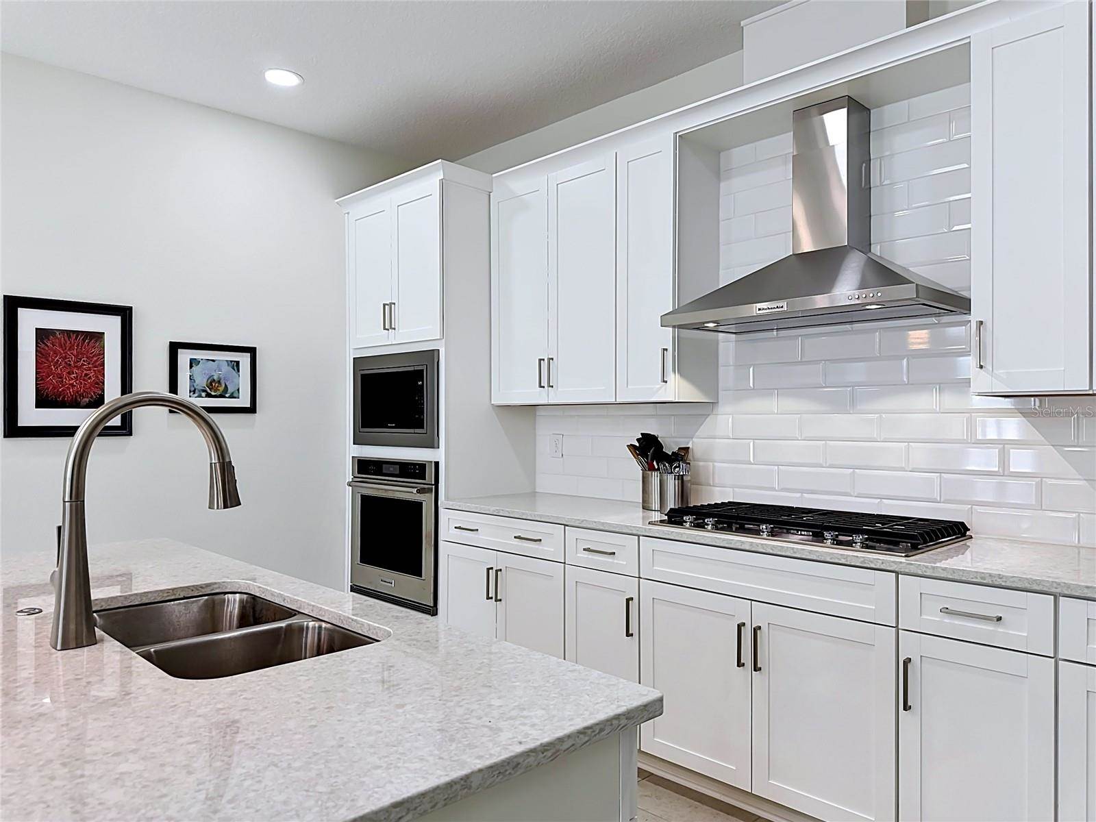 18604 Dayspring Place, Venice, FL 34293