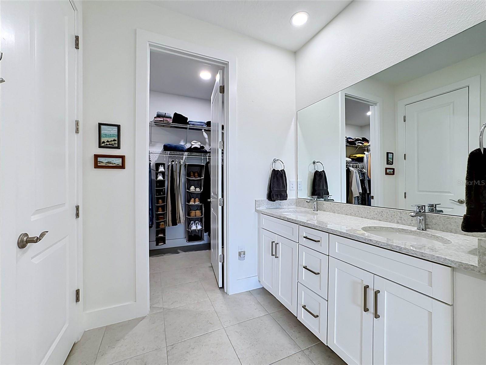 18604 Dayspring Place, Venice, FL 34293